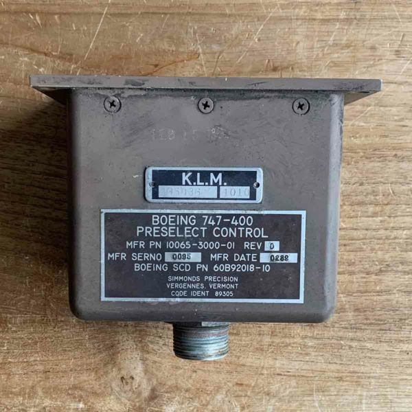 Boeing 747 fuel preselect control unit for sale.